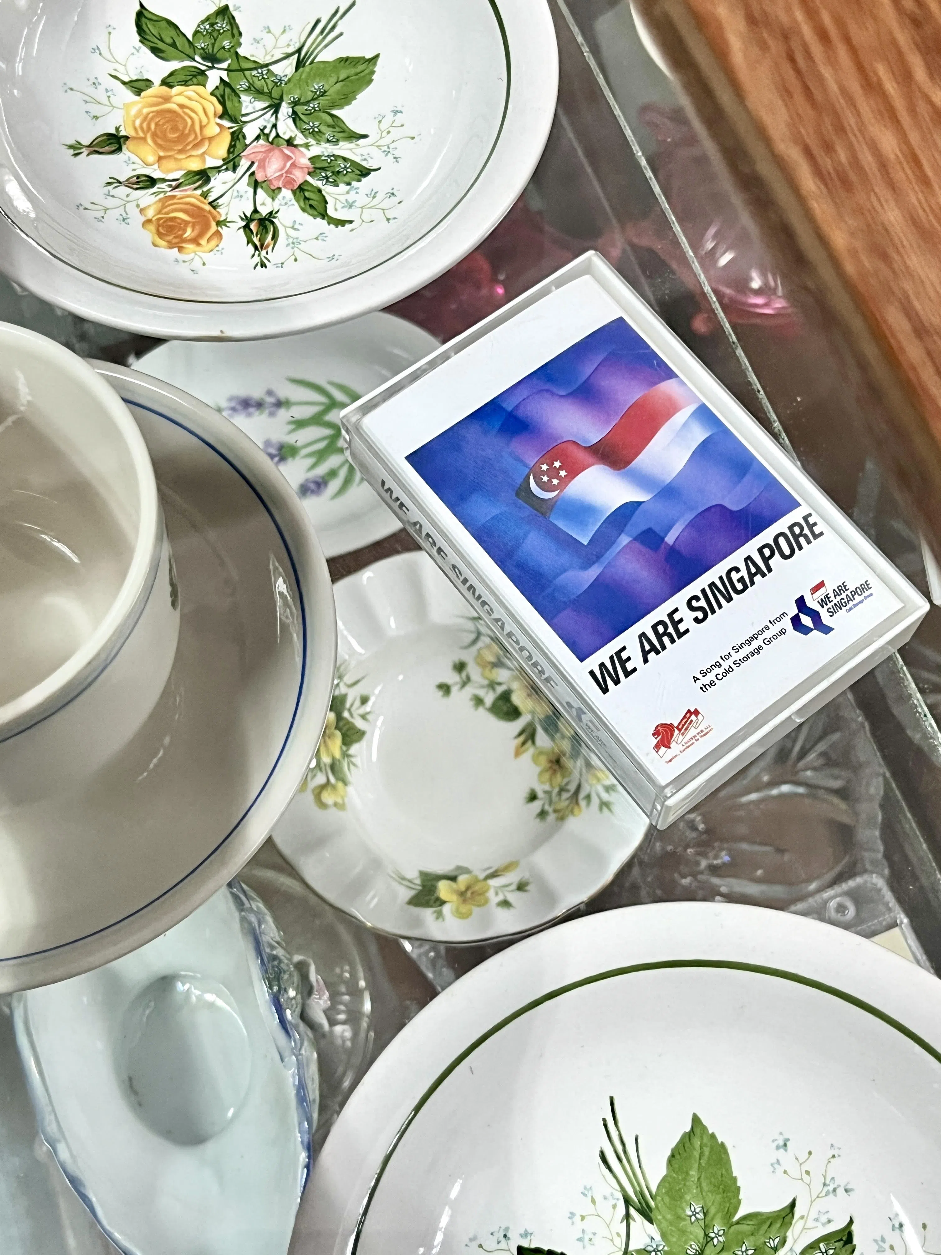 Treasure at Home的摆设看似随性，其实巧思处处。以前家里的卡带，是不是也会这样随手安放？（陈映蓁摄）