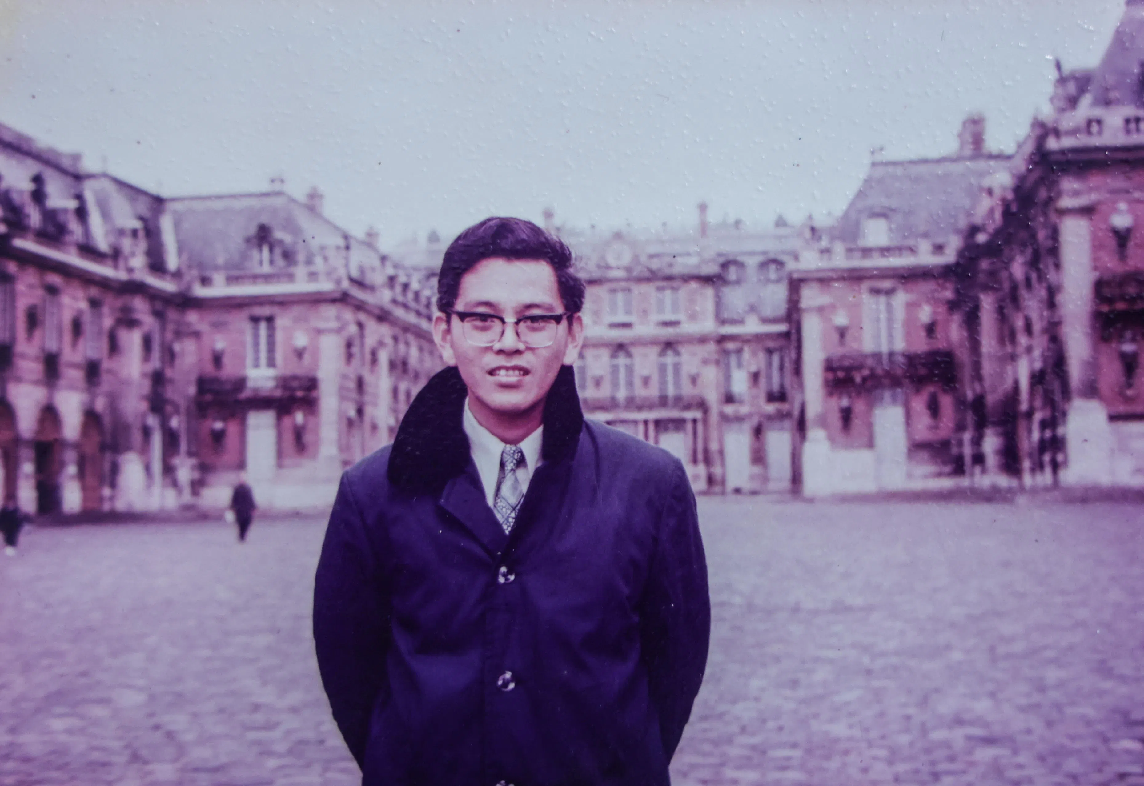 1973年，在英国海外航空公司（英国航空公司前身）赞助下，谢声远到伦敦采访。（谢声远提供）