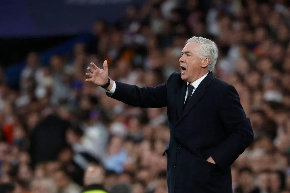 皇马主帅安切洛蒂（图）的未来悬而未决，但他过去为皇马赢得三座欧冠及其他12座冠军，成就不可动摇。（法新社）