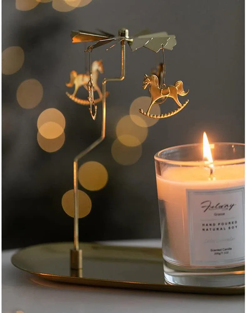 旋转木马造型的香氛蜡烛托盘。（取自amazon.sg）