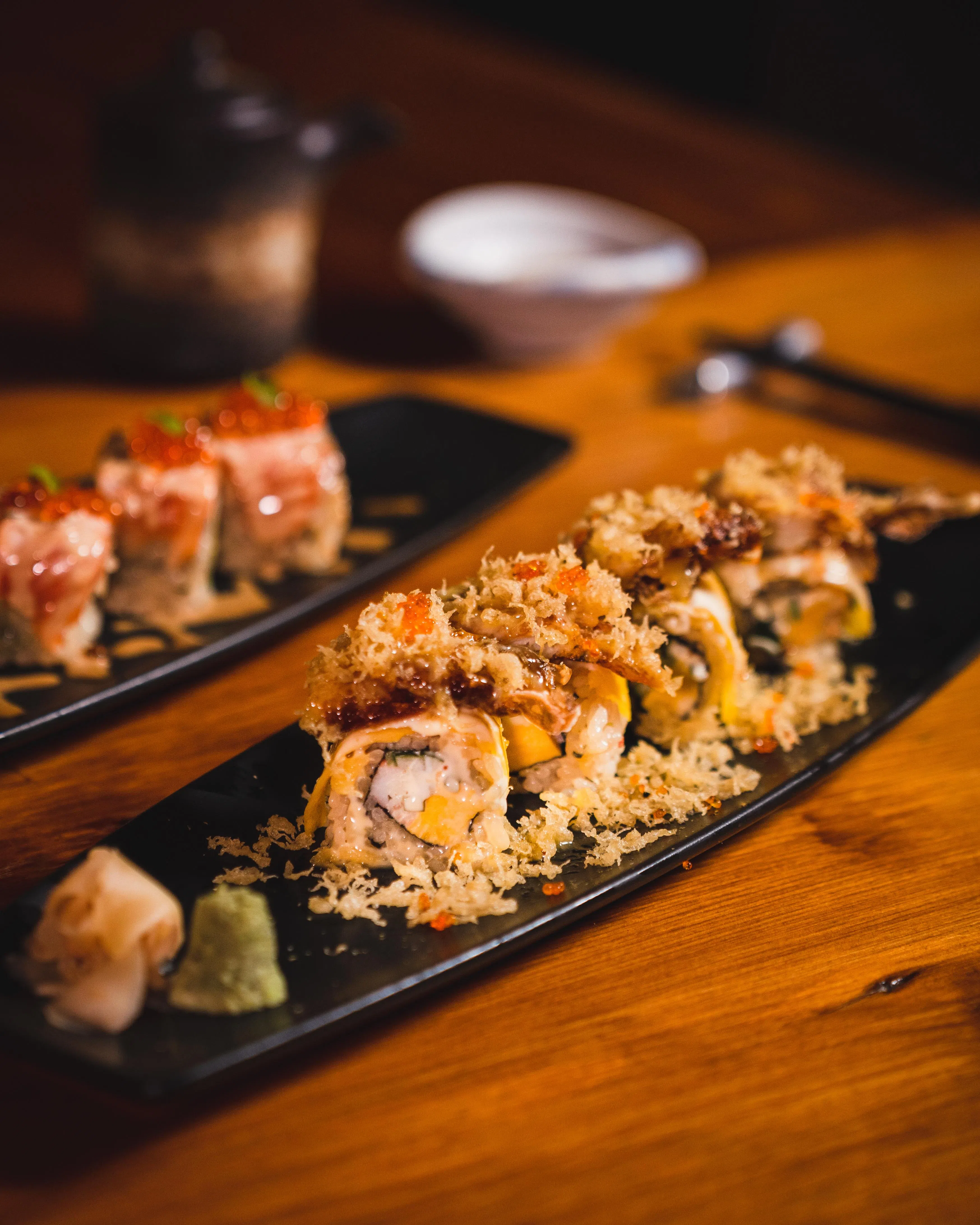 芒果软壳蟹卷，柔嫩的软壳蟹经过油炸外壳酥脆，内里柔软多汁，带有浓郁蟹香。（餐馆提供）