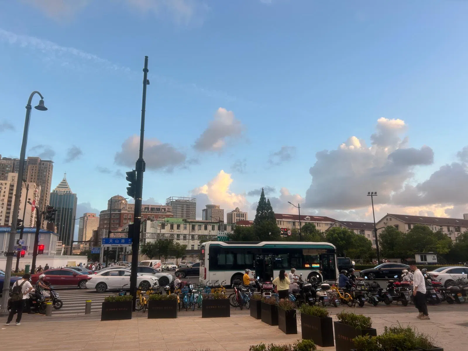 上海的云。（邬佳芮摄）