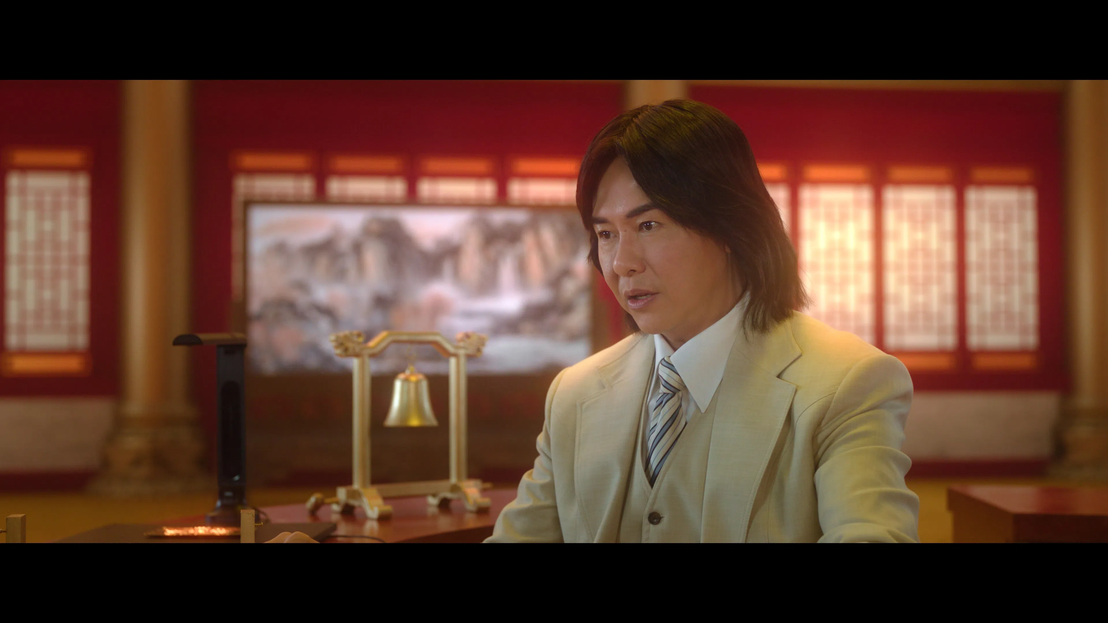 王禄江在《活》中扮演狄聚德，是地府里的“织命师”，能主宰鬼魂投胎做人以后拥有好命或坏命。（新传媒提供）