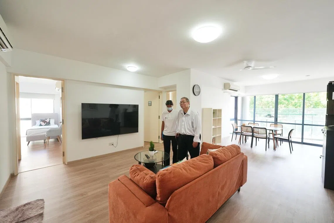 入住生活辅助村的年长者须有一定的自理能力，能进行至少四样日常活动。（谢智扬摄）