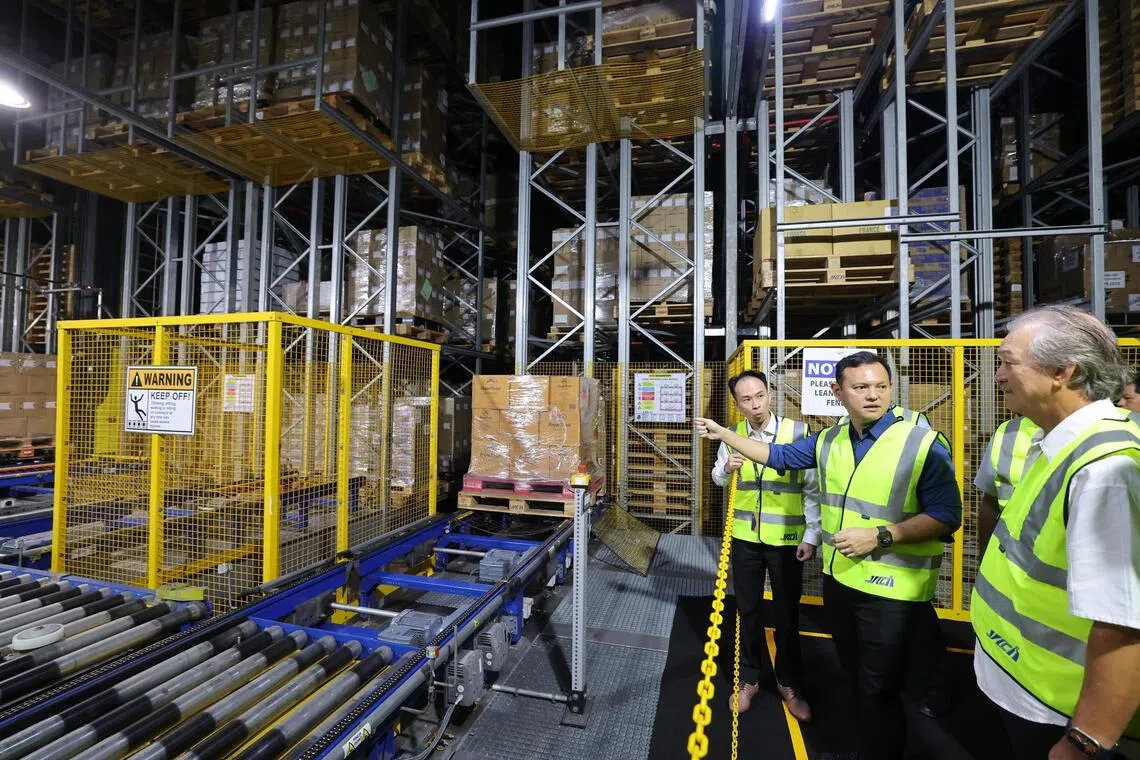 叶水福集团借助物联网（IoT）、射频（radio frequency）核实，以及实时监测等智能营运方式，确保食品安全、业务效率和可靠度。（唐家鸿摄）