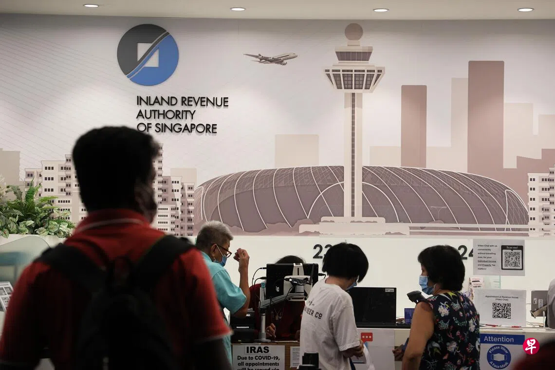 Image 14: 税务局说，当局会定期对各个行业进行审计，确保个人和企业的税务合规，并通过数据分析和先进的数据工具，核实相关的税务资料。 （档案照片）