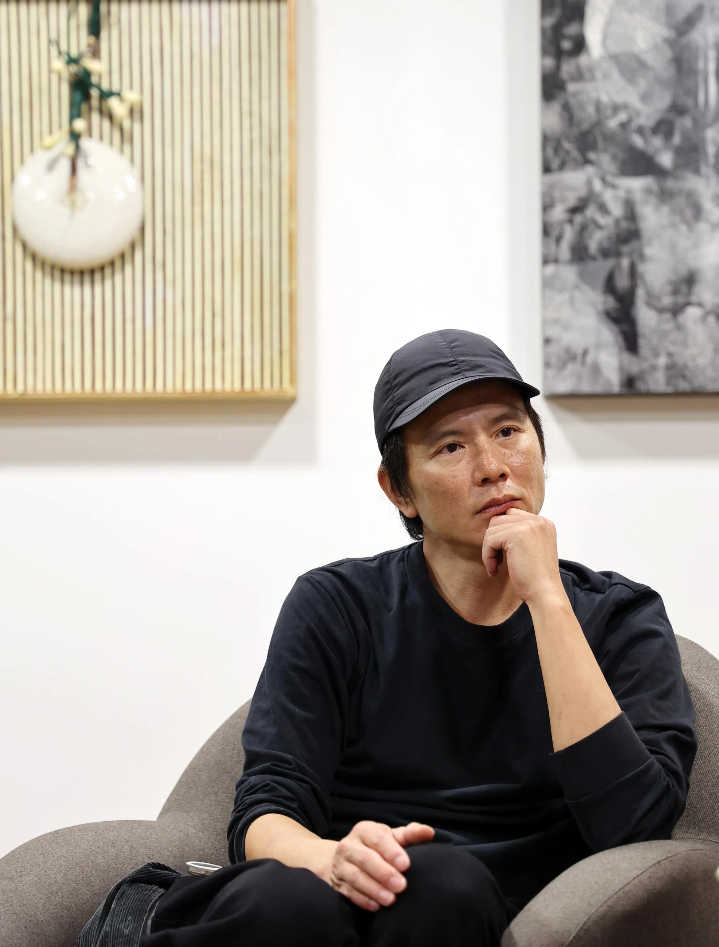 云门舞集艺术总监郑宗龙希望保持打开的状态，和这个时代的焦虑、过快的生活速度、过量的资讯对话。（档案照）