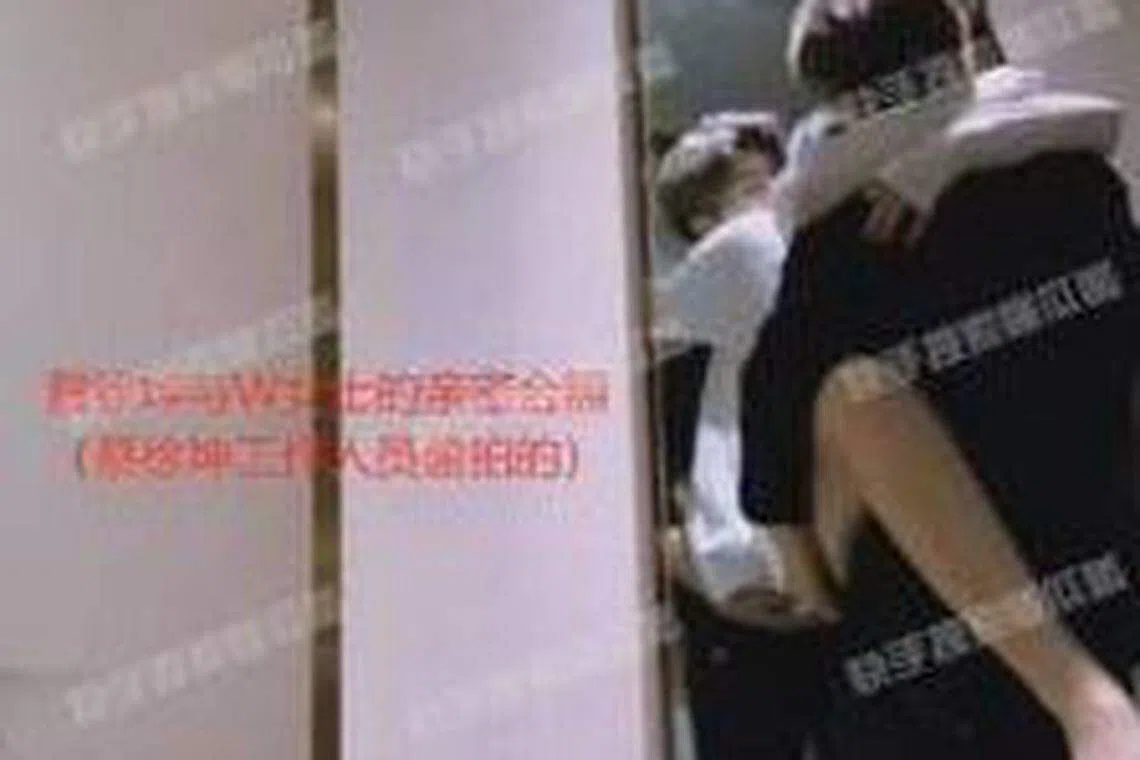 蔡徐坤的私密照外泄。（取自互联网）