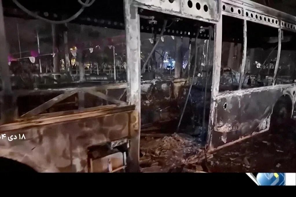 特朗普警告勿处死示威者 伊朗指美国为军事干预找借口