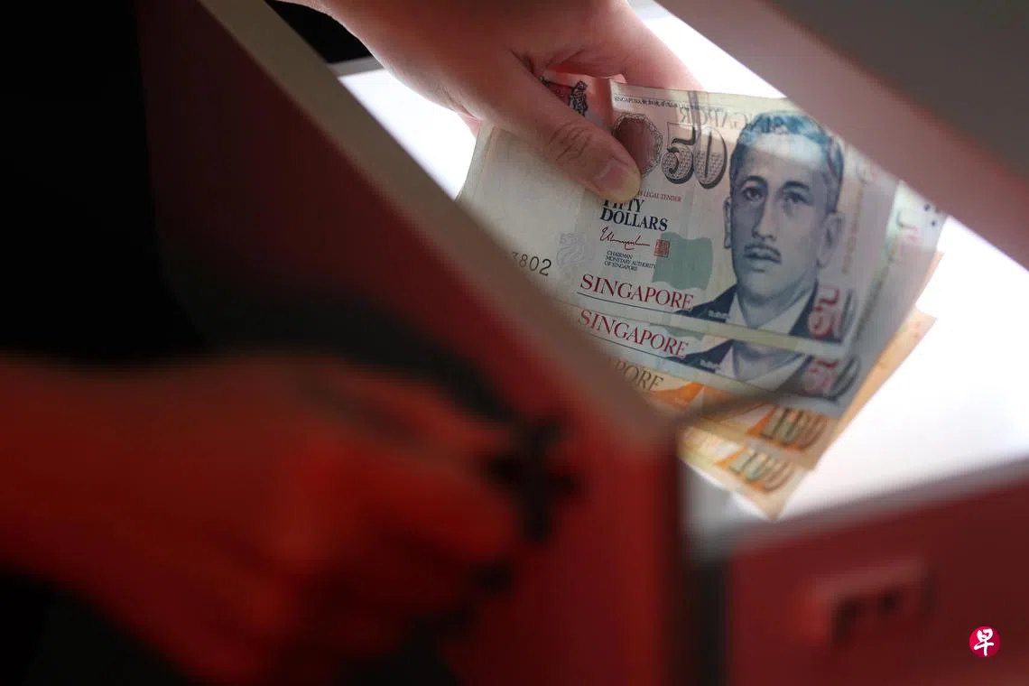 偷雇主240元且四次盗刷转账卡女佣判监两周| 联合早报