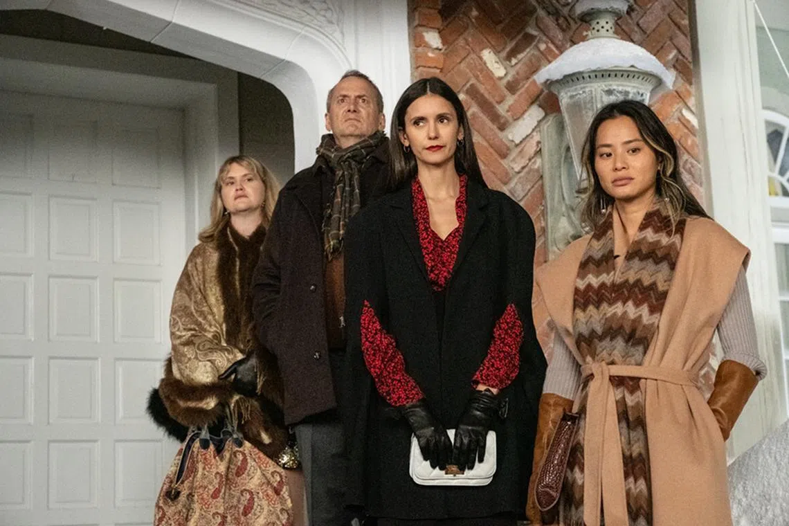 《团聚》讲述一场高中同学聚会因一起谋杀案而中断。（HBO提供）