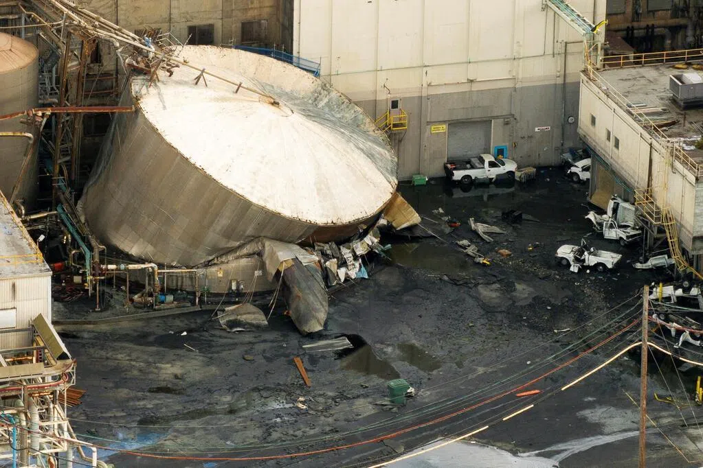 美华盛顿州造纸厂化学槽内爆已致八人死亡 三人下落不明恐遇难