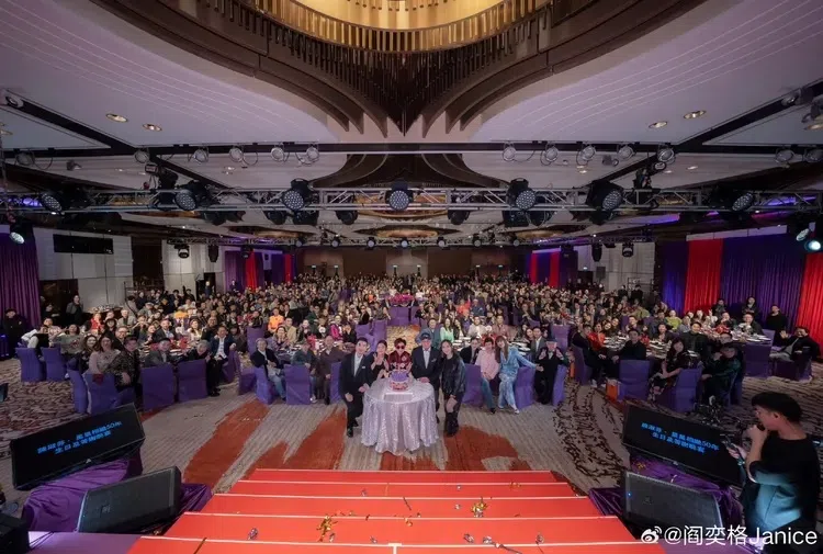 陈淑芬举办盛大的庆生兼答谢宴，现场众星云集。（互联网）