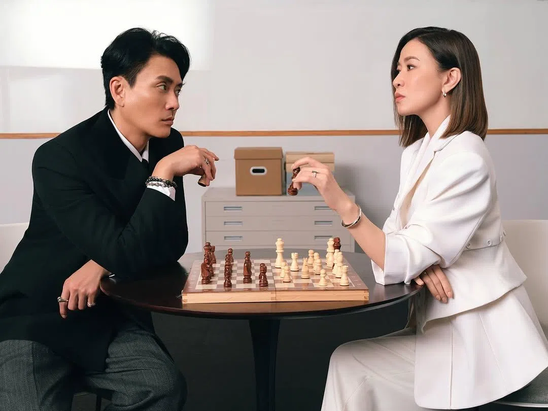 佘诗曼（右）和黄宗泽凭《新闻女王2》摘下视帝后的呼声高。（取自佘诗曼IG）