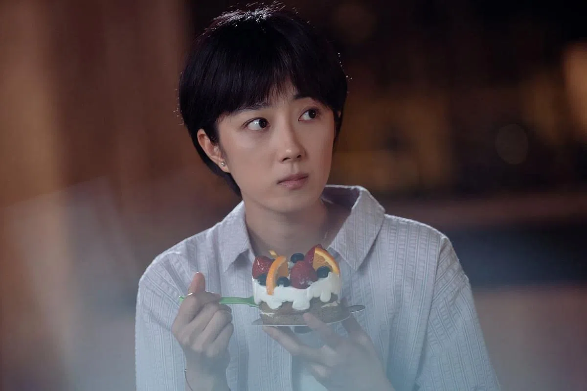 桂纶镁饰演从台南到台北发展的北漂女子。（Disney+提供）