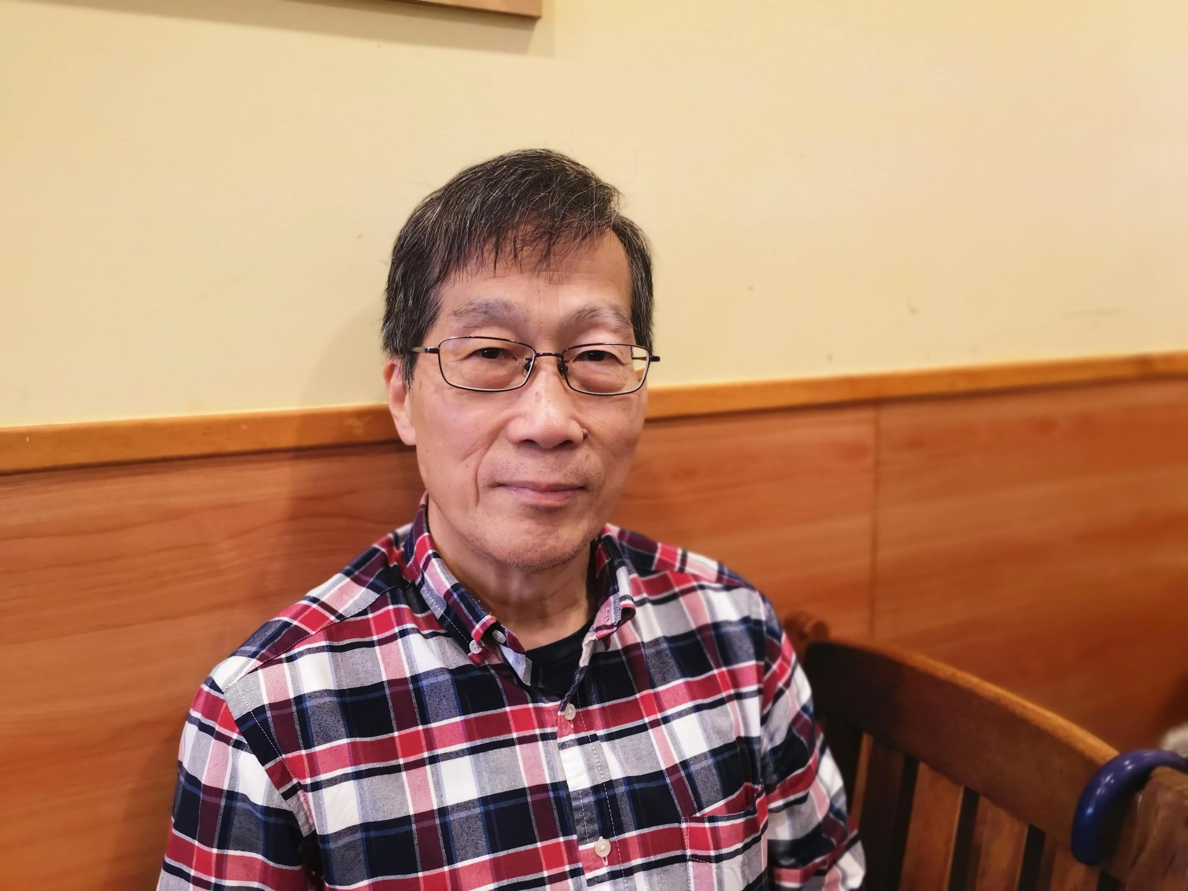 台湾高等政策研究协会理事长丁树范教授指出，面对解放军步步紧逼，台方若要加强本土作战的吓阻力，源头打击和陆军以及后备战力都不可偏废。（温伟中摄）