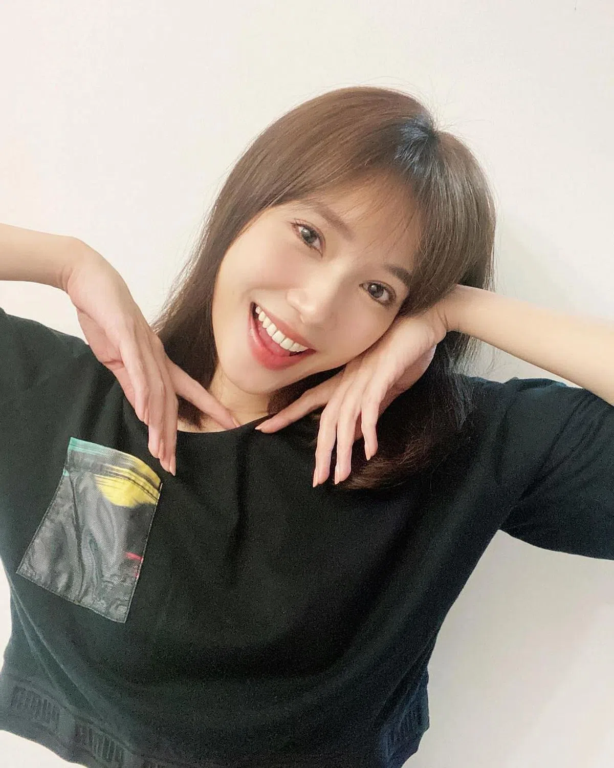 昔日年龄最小的“妹妹”姚懿珊已是熟女。（取自艺人IG）