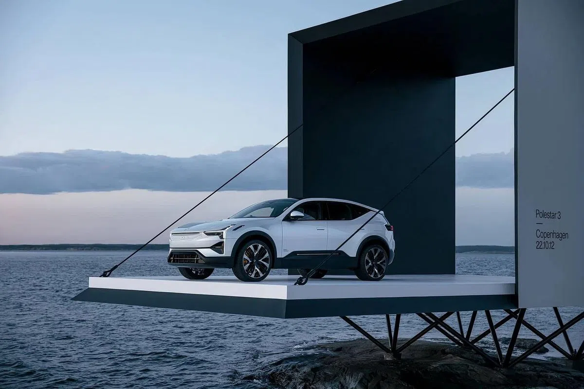 Polestar 3标配的新科技Smart Eye可以跟踪驾驶员的头部、眼睛和眼睑运动。（照片由车商提供）