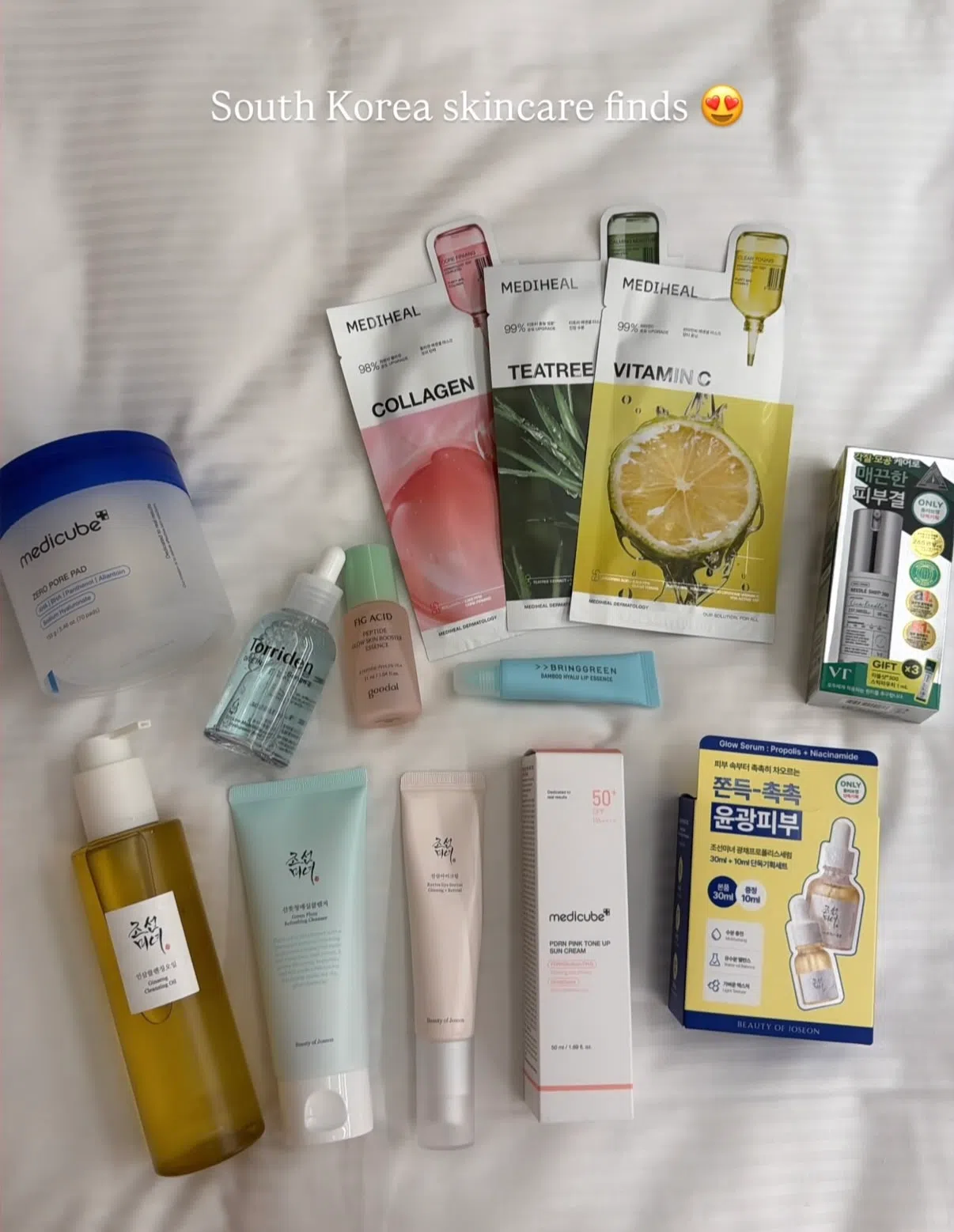 莱维特星期三（10月29日）晚间分享限时动态，晒出她购买的13样韩妆护肤品。（莱维特Instagram）