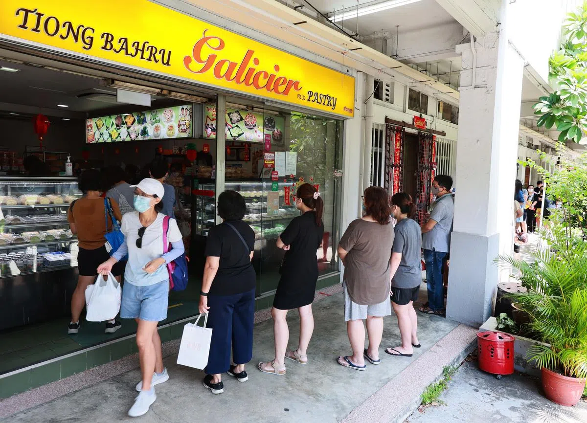 Galicier将在结业的消息一出，引发了长长的排队人龙。（档案照片）