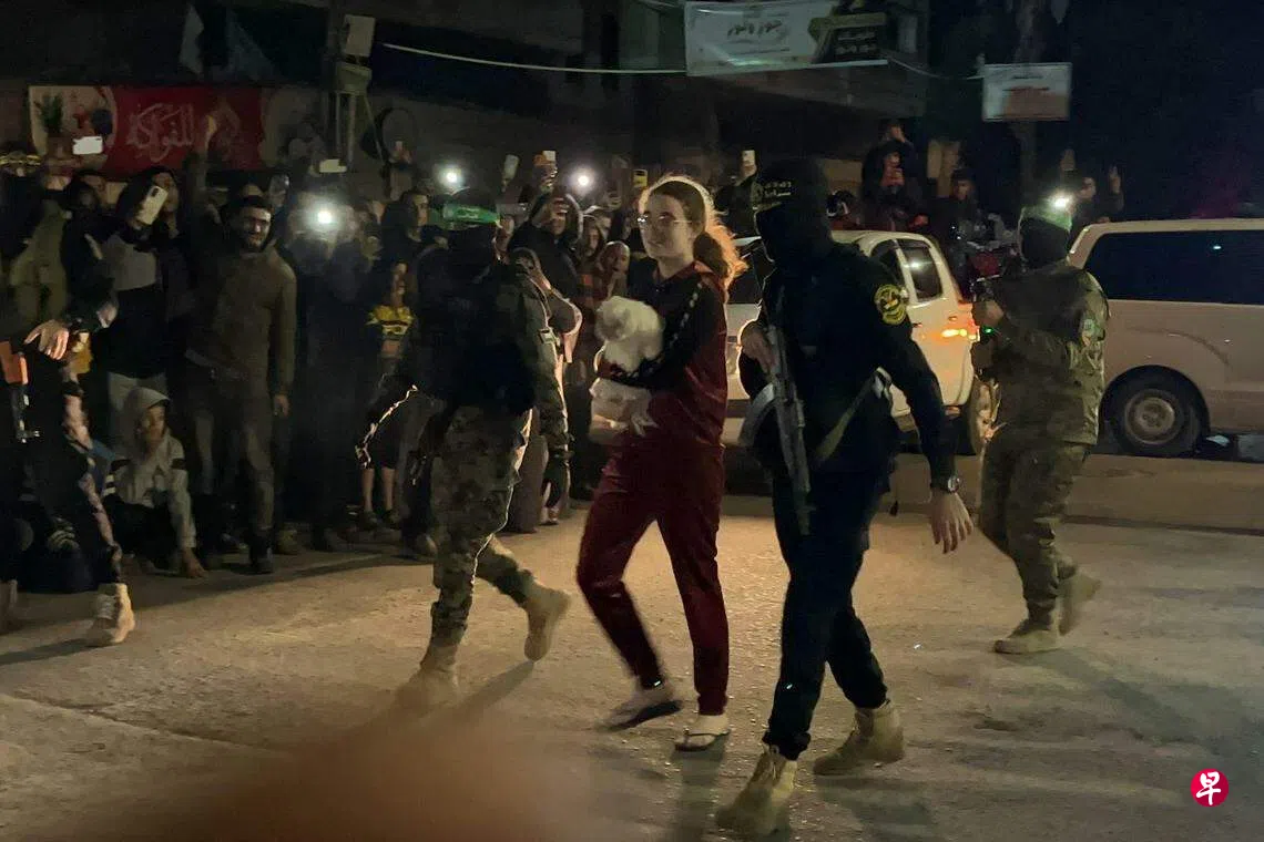 以色列接收第五批人质释放30巴勒斯坦人| 联合早报