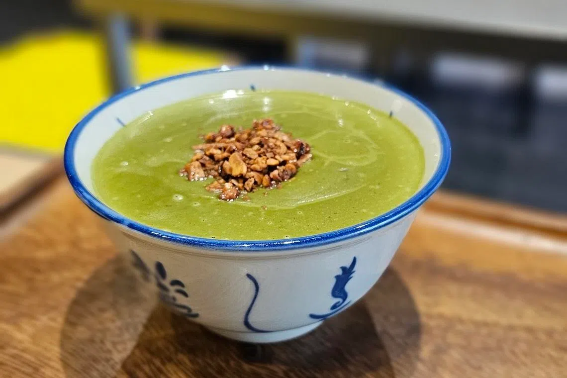 开心果糊较为少见，入口顺滑，不会过甜。（黄亿敏摄）