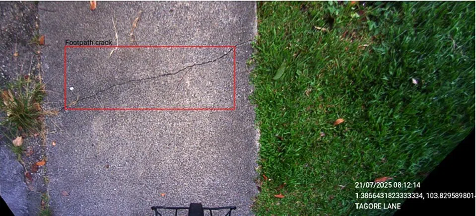 PathWatcher能通过画面识别人行道或脚踏车道是否出现裂缝等状况。（陆路交通管理局提供）