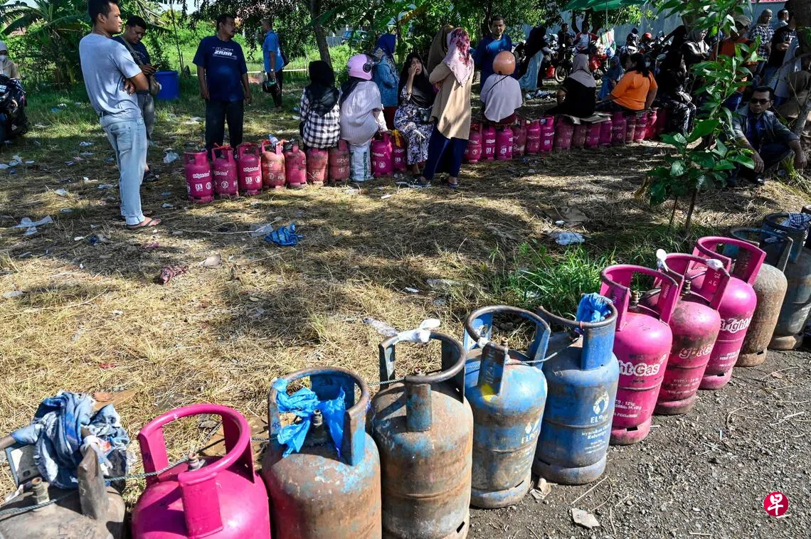 印尼亚齐省救灾不力 民众吁政府允许国际援助