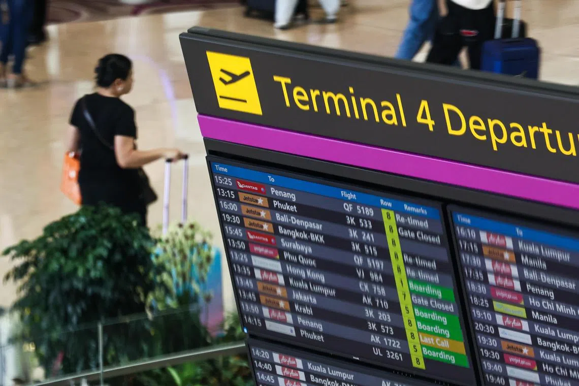 捷星亚洲将在7月31日结束营业，乘客的航班若在7月31日后，可申请全额退款。（陈渊庄摄）