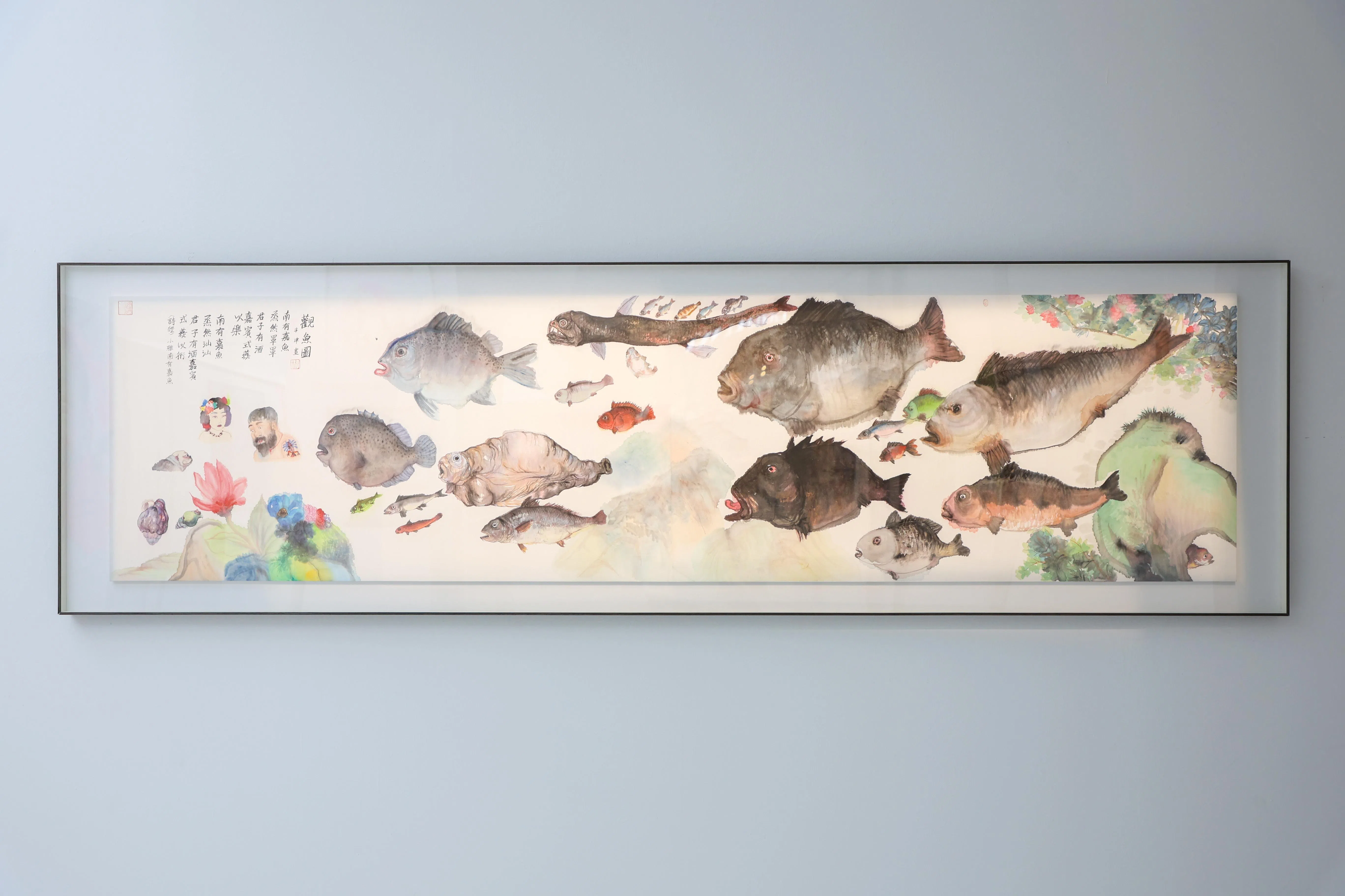 李津的所有画都是自画像，鱼也被附体。（游甯稀摄）