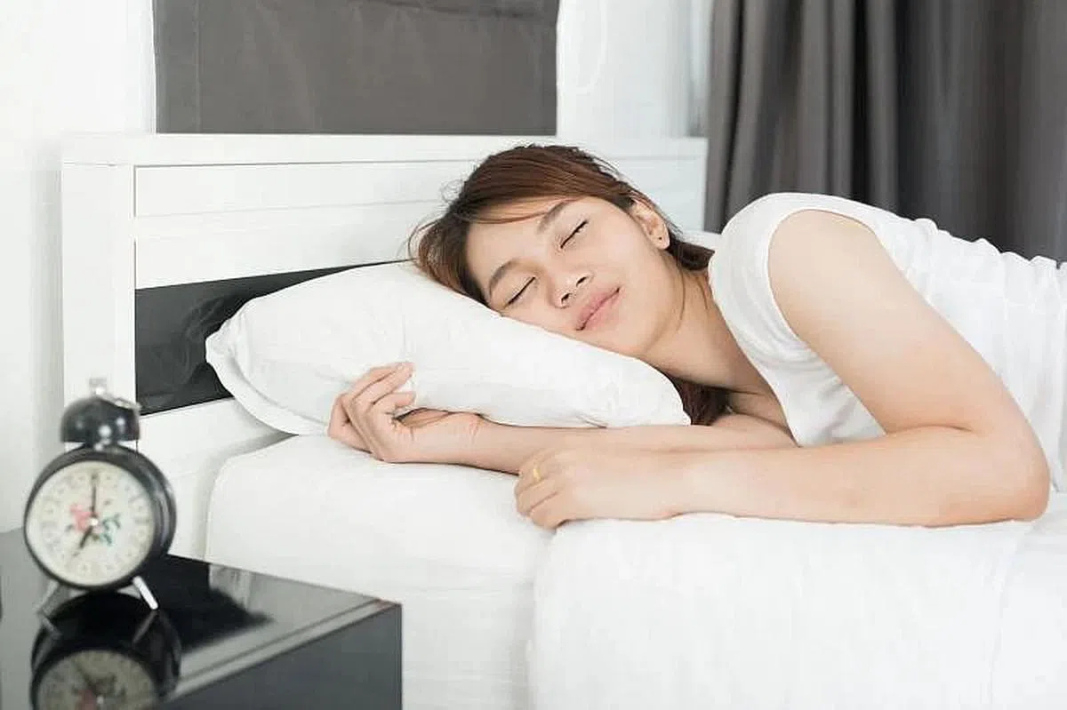 睡眠环境必须保持凉爽、幽暗和安静，以确保睡眠品质良好。（档案照）