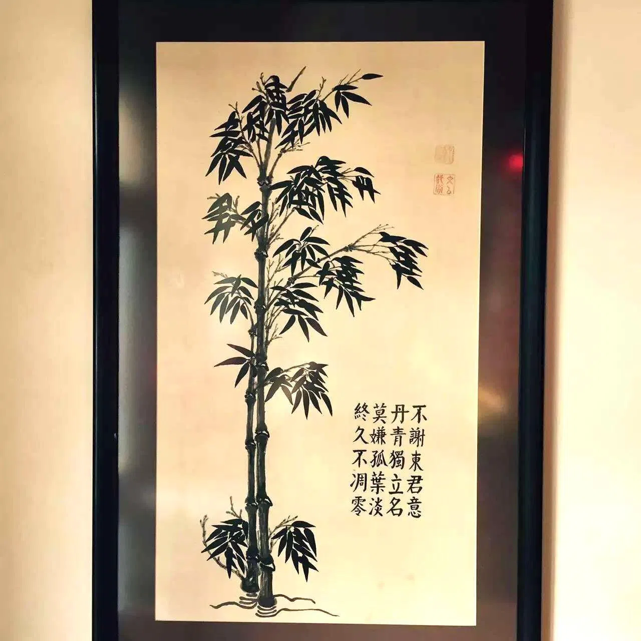 《关帝诗竹拓片画》远看是竹，细看是诗，构思巧妙，别具匠心。（林德明提供）
