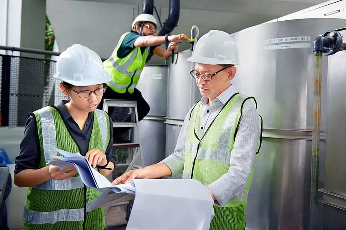 随着许多大企业逐渐注重环保，他们所掌握的绿色经济技能，为各自的事业带来更大的发挥空间。（图/新报业媒体）