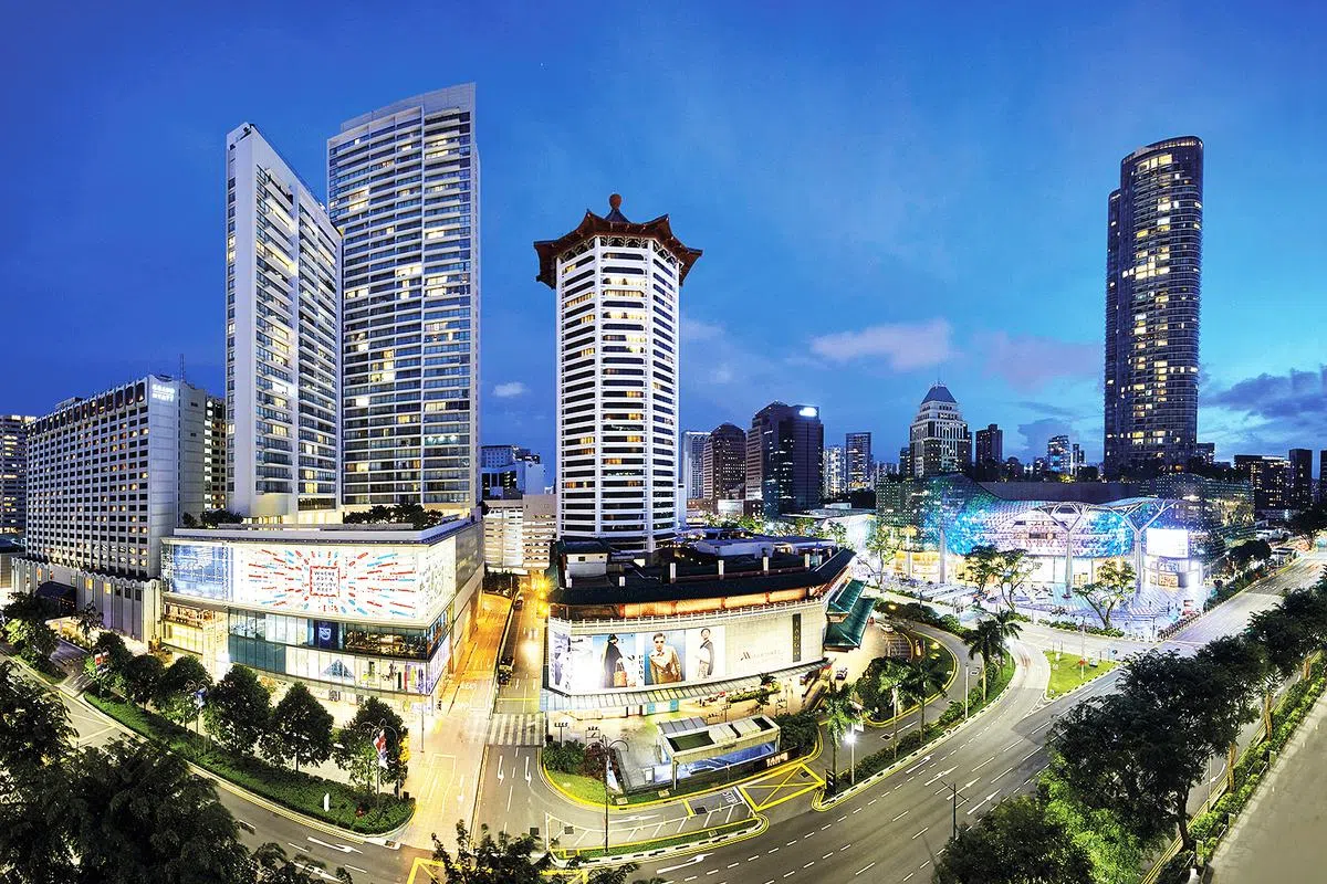 禧盈轩位于繁华的乌节地带，可轻松步行至新加坡最旺的购物商场，如百利宫、义安城、ION等。（图/商家提供）