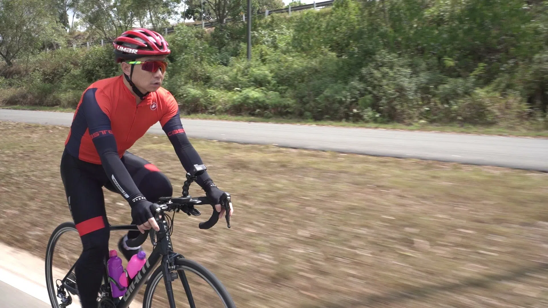 罗德铭是单独完成最长欧洲脚踏车旅途的新加坡纪录保持人。（新传媒提供）