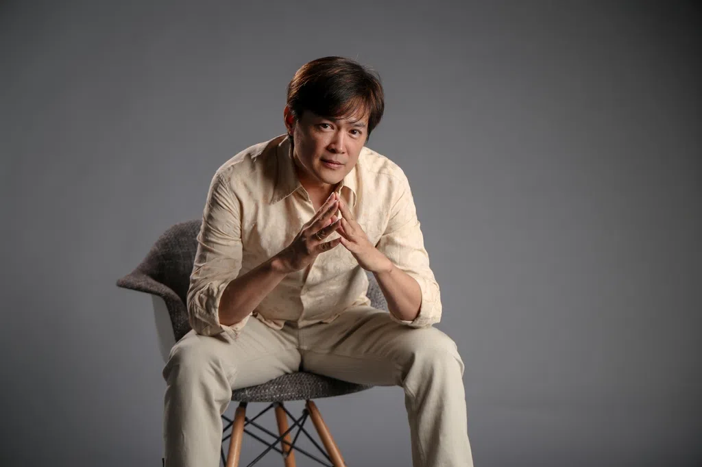 告别“李哲雄”走出丧父之痛 李翔做一事“回馈新加坡的好”