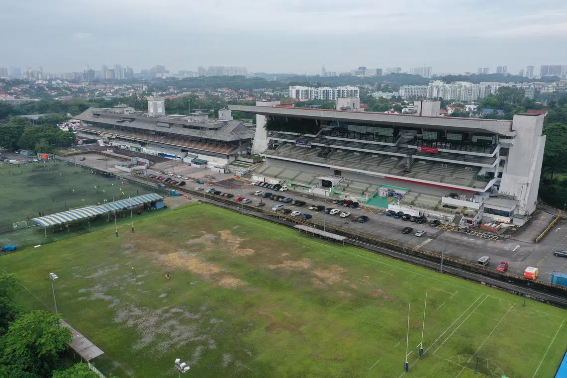 市建局将提议保留武吉知马马城内标志性的南北两座看台。（市区重建局提供）