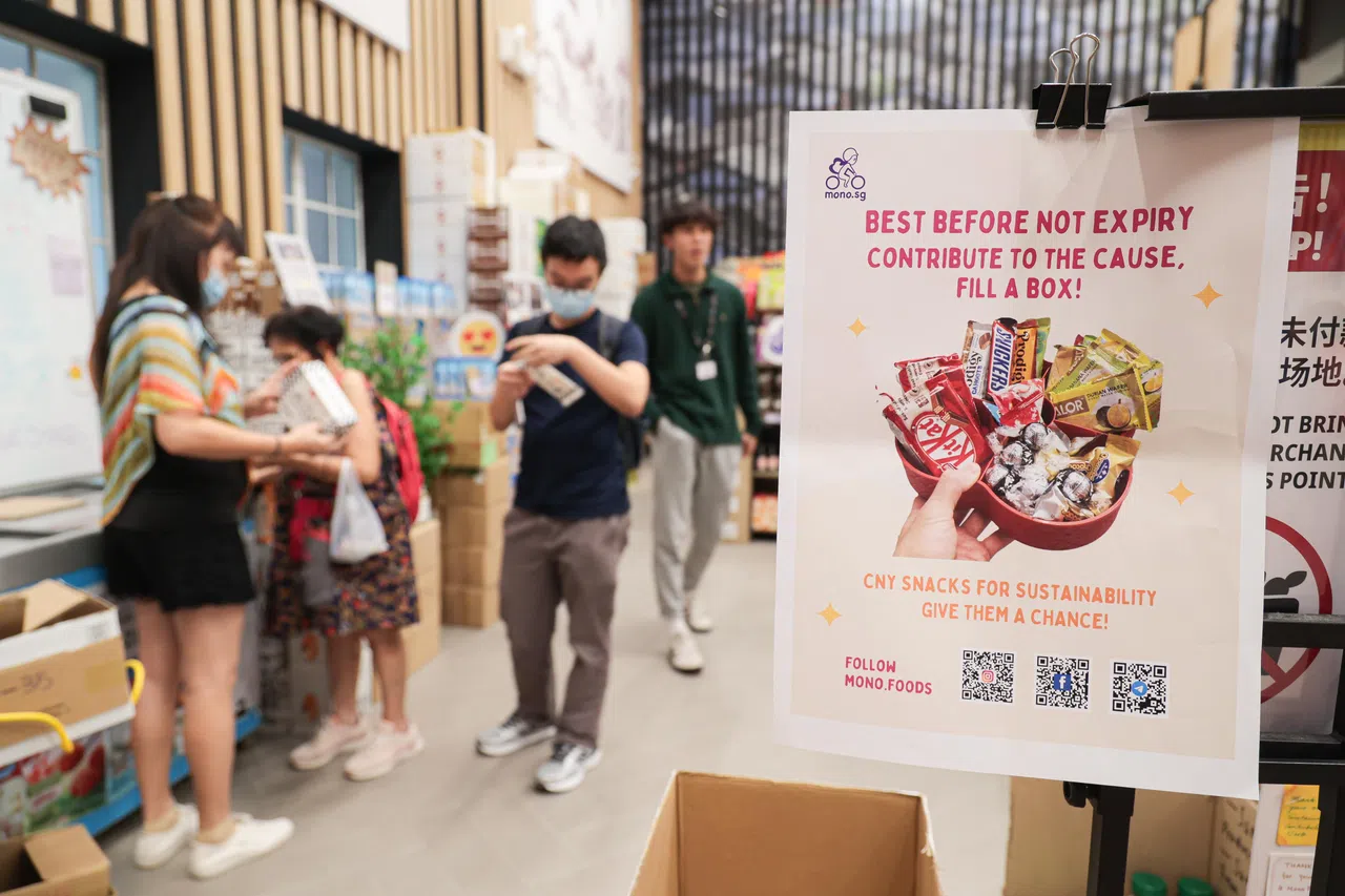 年货过了最佳食用期才食用，品质上或有些许落差，但不代表年货无法安全食用。（李冠卫摄）