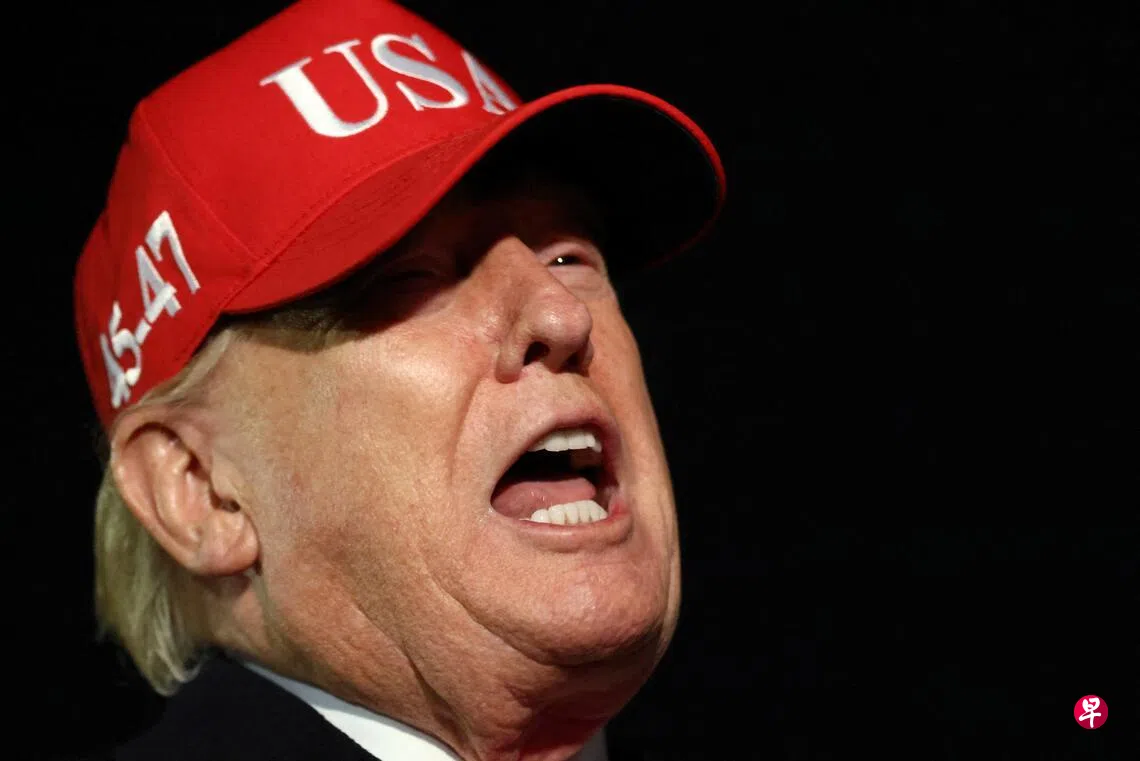 美国总统特朗普星期天（4月12日）在社交媒体上宣布，美国将立即开始阻止所有的船进入或离开霍尔木兹海峡。 （路透社）