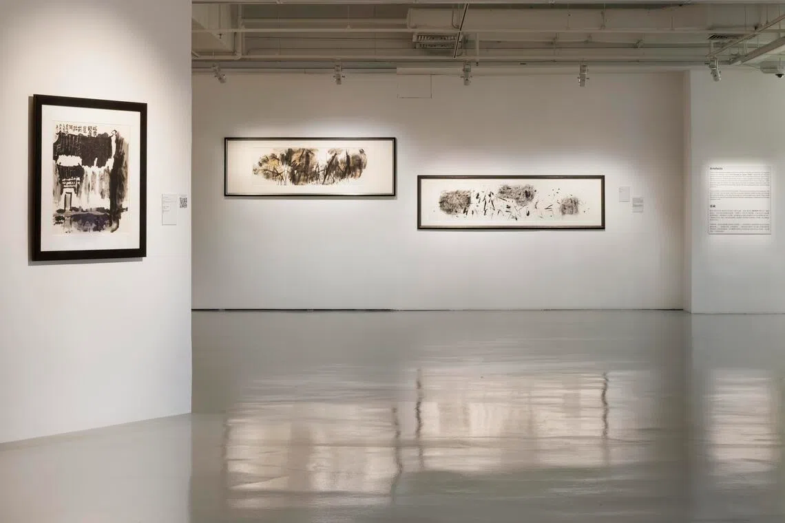 蔡逸溪的荷花与水乡作品。（Katariina Traeskelin摄／拉萨尔艺术学院提供）