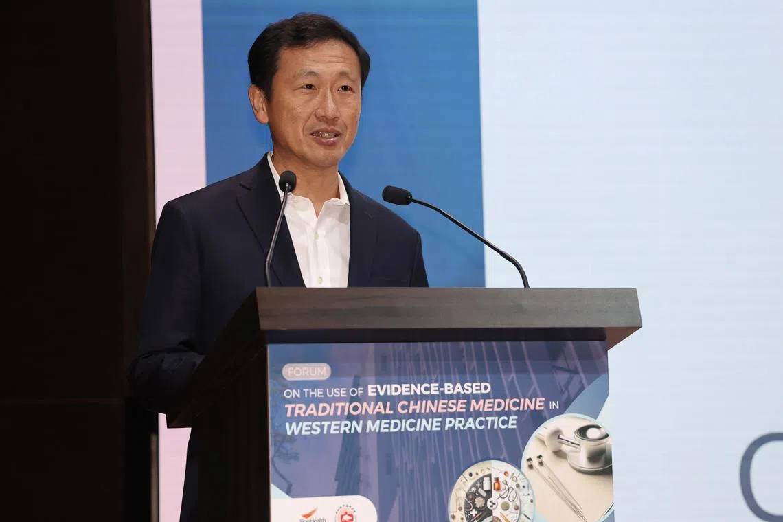 社会政策统筹部长兼卫生部长王乙康致辞时说，针对中西医结合沙盒计划，当局的愿景不仅是在医院环境中增加更多中医服务，而是创建一个综合护理模式，充分利用中西医两种体系的优势，为患者提供最佳护理。（邬福梁摄）