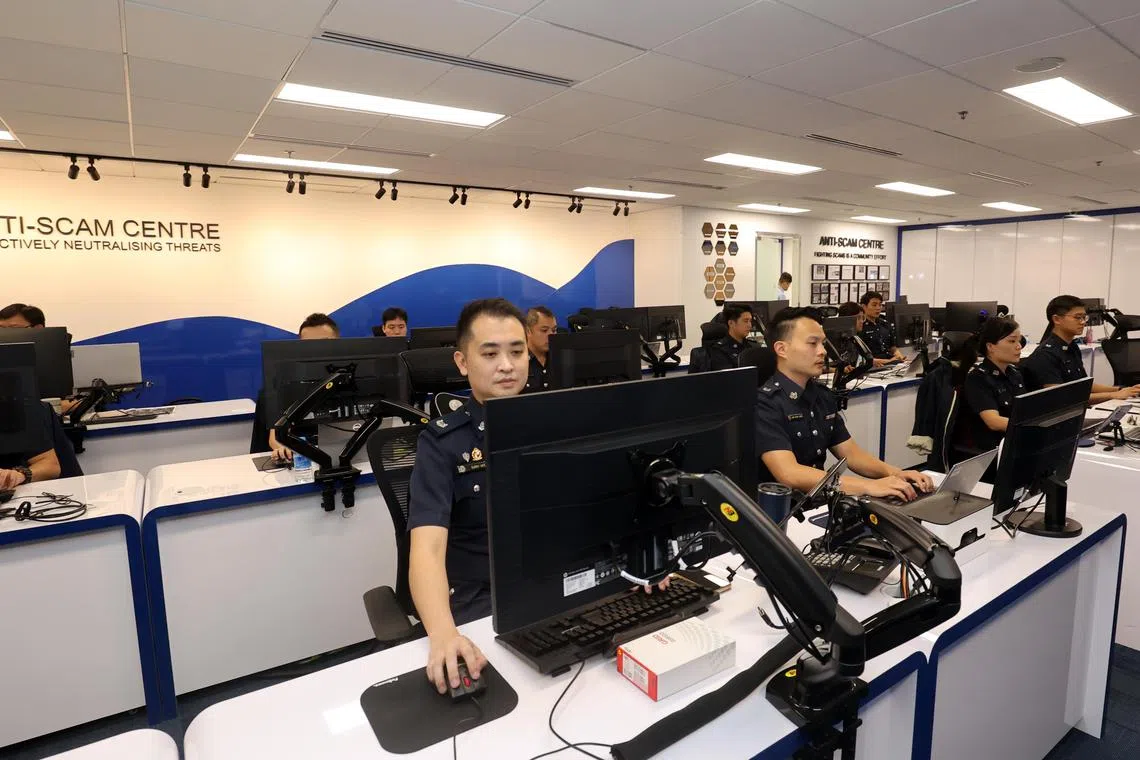 我国近年来不断加强对诈骗犯罪的打击。（档案照片）