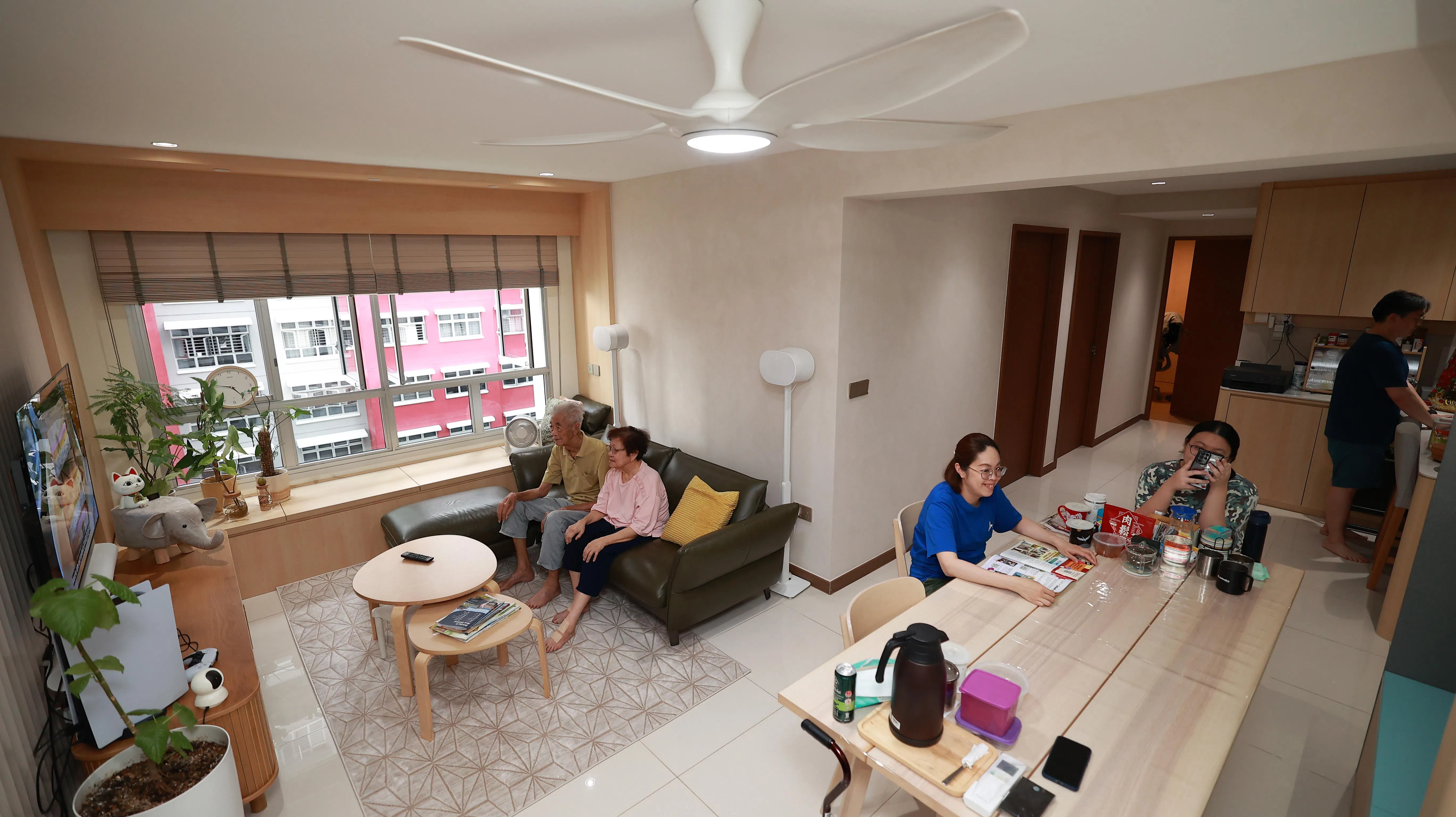 陈江铭一家六口平时最大的开销就是伙食费。（纪允贤摄）