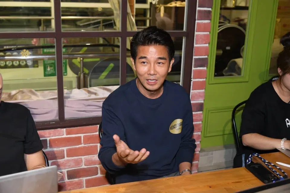 谢承均拍了一年多了八点档，历经母亲生大病住进加护病房。（三立电视图）