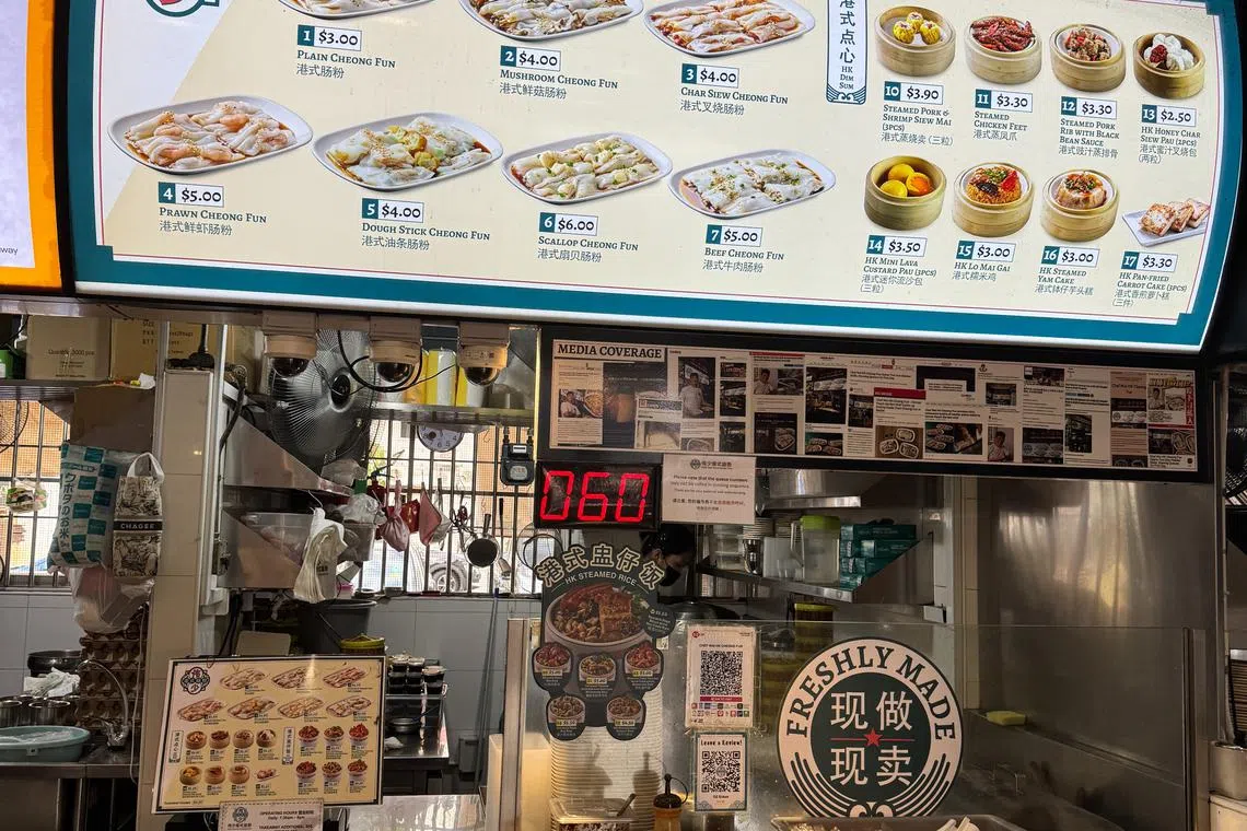 “伟少港式肠粉”在新加坡有13家分号。（翁铭芯摄）