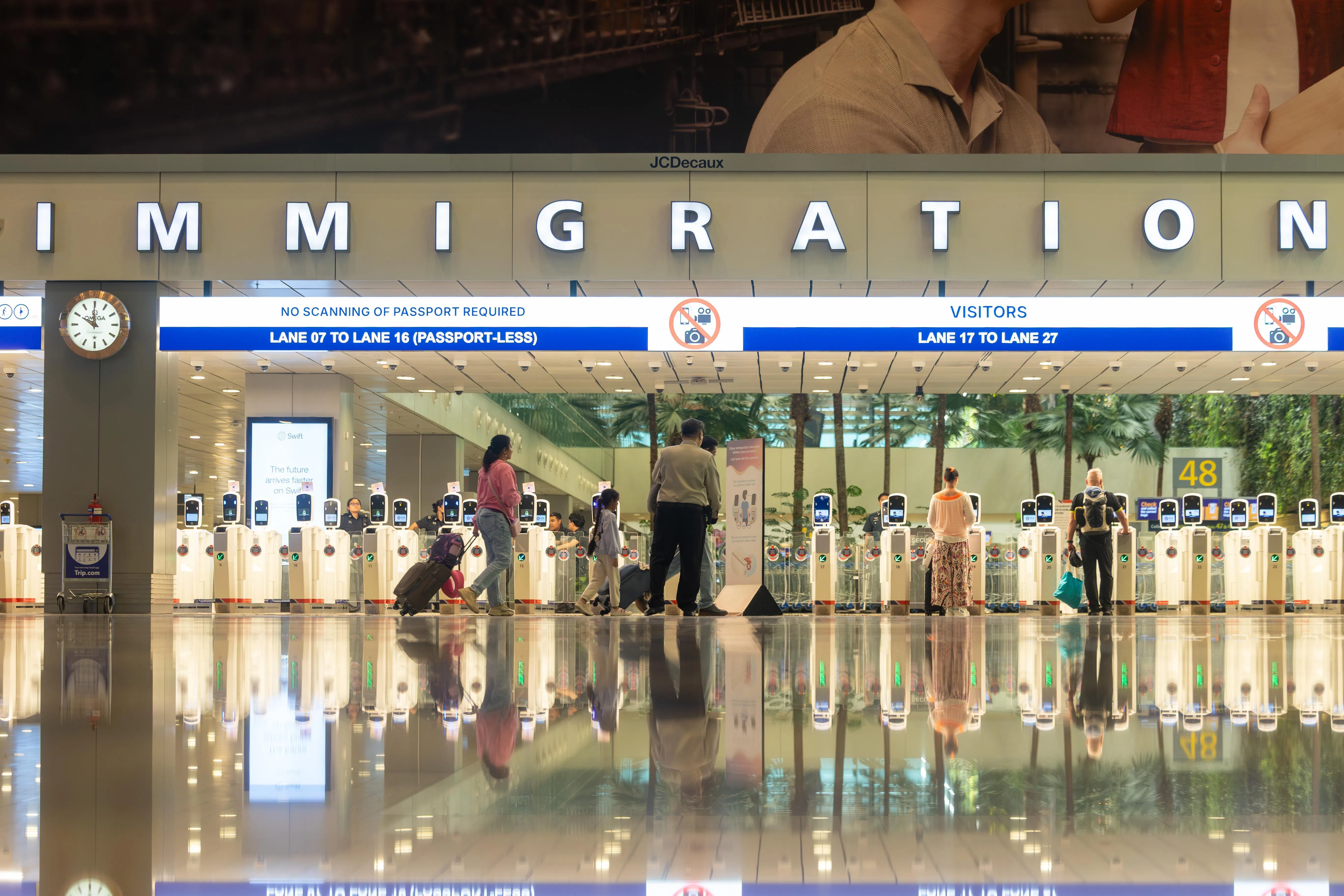 禁载令允许移民局通过预先旅客信息，提前阻止已被识别为被禁止或不受欢迎的旅客登上飞来新加坡的航班，从源头阻止潜在威胁入境新加坡，加强新加坡的边境安全。（吴先邦摄）