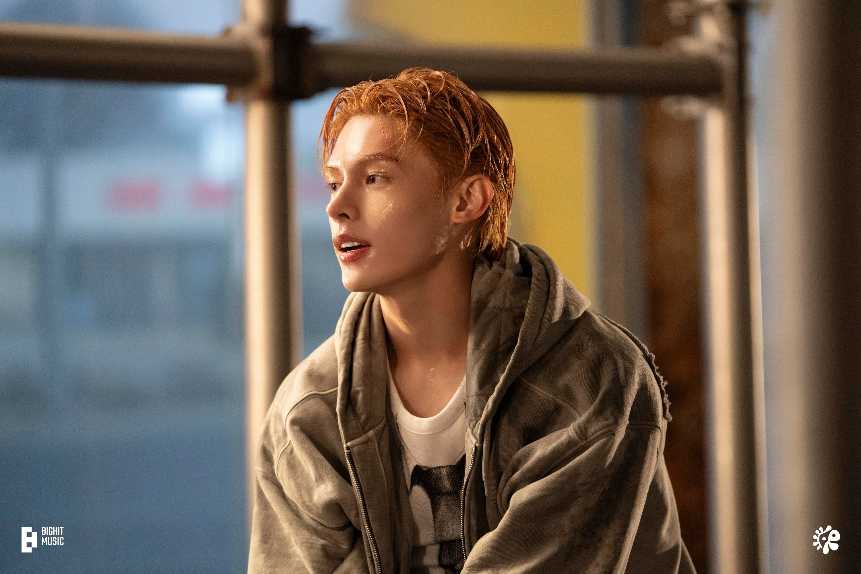 James是CORTIS中年纪最大的成员。（取自团体Weverse）