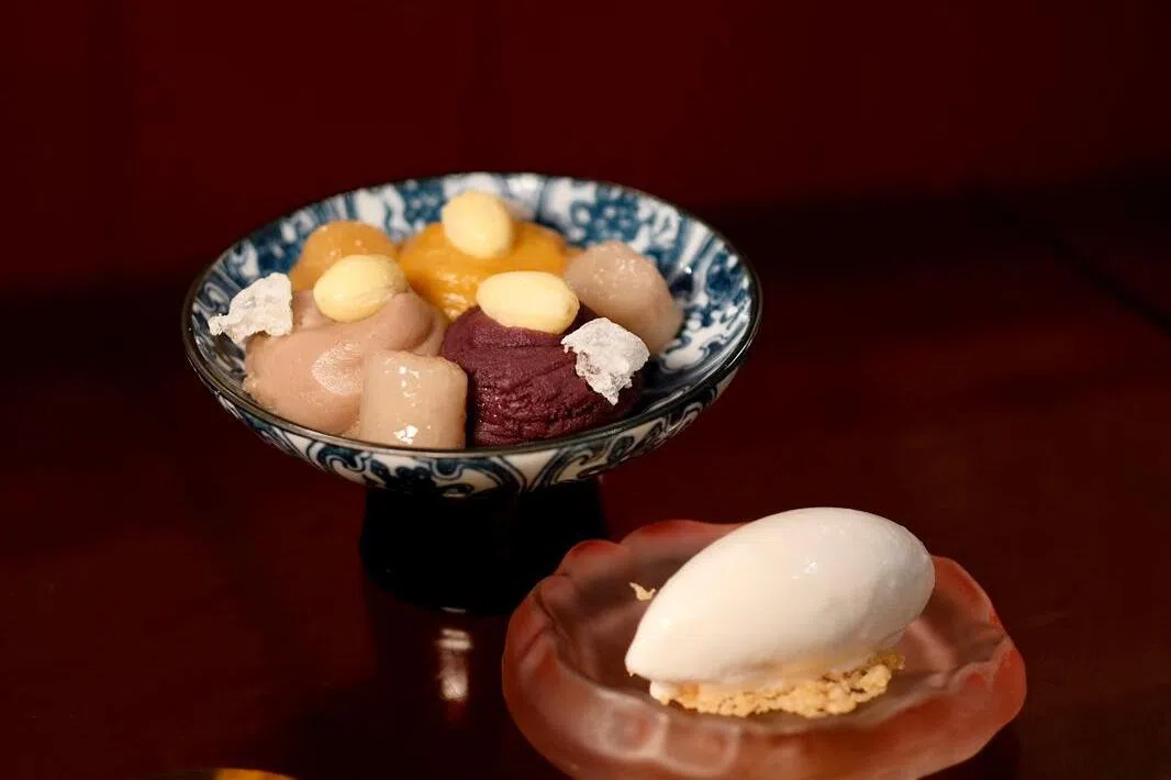 芋泥搭配紫薯、金瓜、芋球、白果、炸猪皮和椰子雪糕，吃出新意。（餐馆提供）