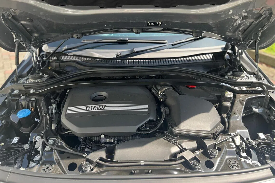 车子搭载1.5升三缸涡轮增压汽油引擎，最大马力122hp，峰值扭力230Nm。（吴庆康摄）