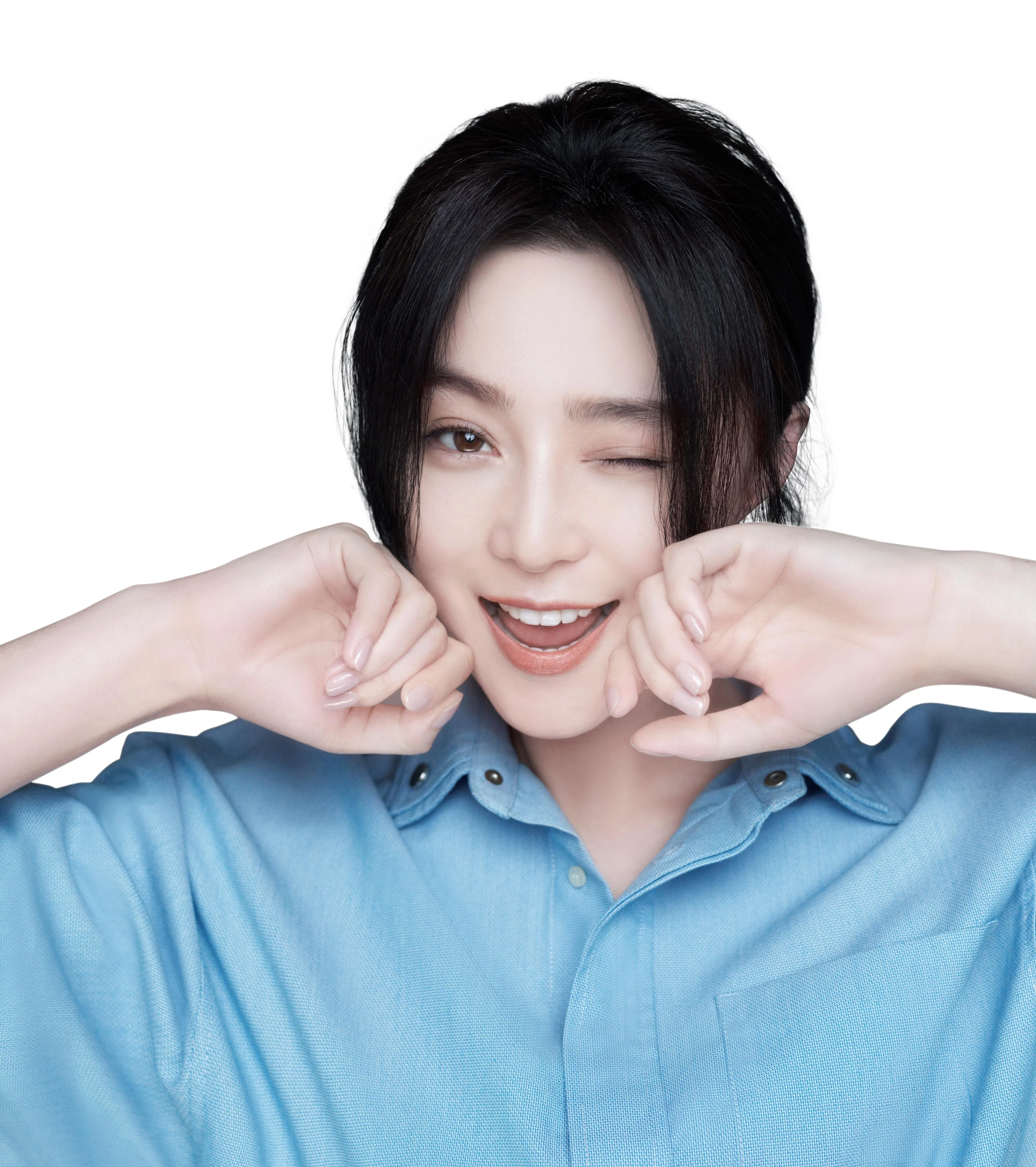 范冰冰皮肤白皙，为《地母》特地画上黝黑的黑炭妆。（新加坡华语电影节提供）